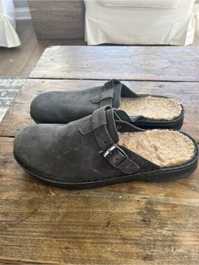 Naot Martins Faux Shearling Mule Women’s Size 40 never Fleece Lining - Dark Gray